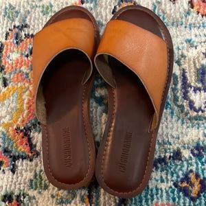 Cushionaire Sandals